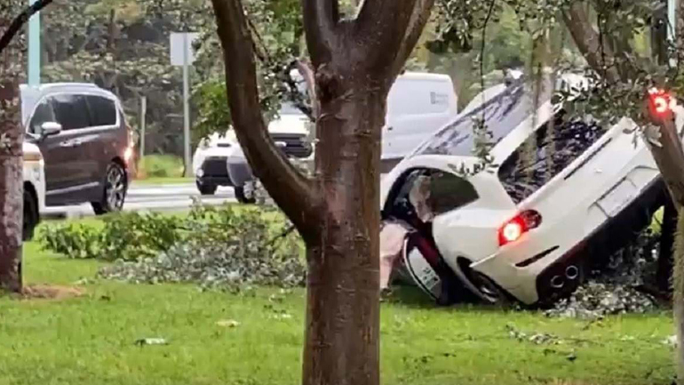 Τη διέλυσε τη Ferrari!